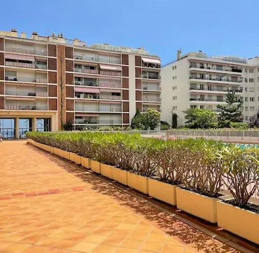 Front Mer, Piscine شقة