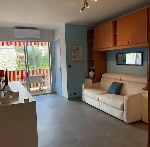 Front Mer, Piscine * Roquebrune-Cap-Martin