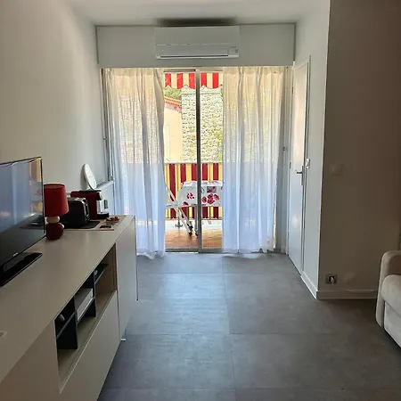 Front Mer, Piscine * Рокебрюн — Кап-Мартен