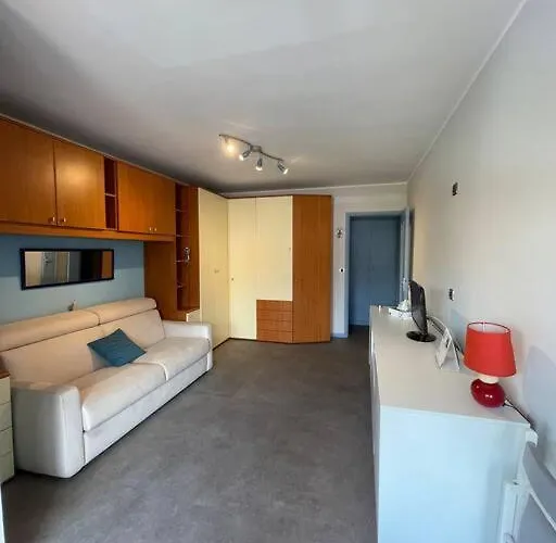 Front Mer, Piscine * Roquebrune-Cap-Martin